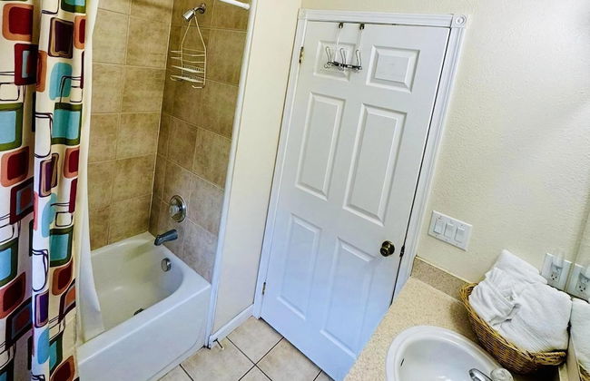 4/3 Vacation Home With Private Pool Located at Formosa Gardens!! - Foto 22