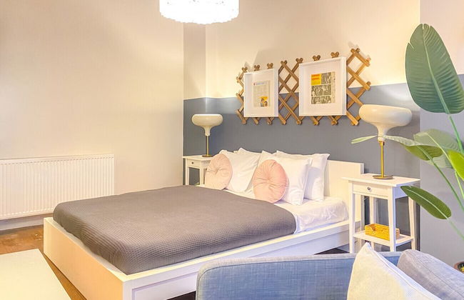 Sleek Flat Within Walking Distance to Pera Museum - Foto 15