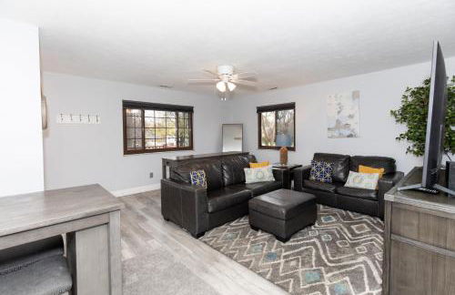 Modern Condo Central Huron Boat Basin Area - Foto 33