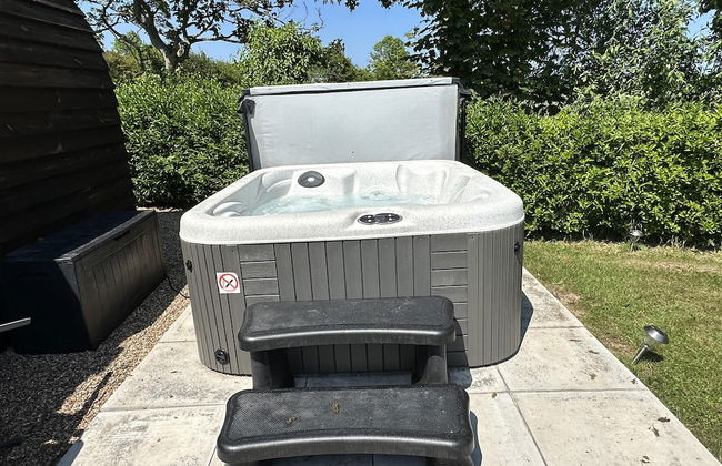 Luxury Glamping Pod With Hot Tub, Fees Apply - Foto 8