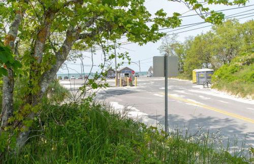 100 Ft to Skaket Beach - Photo 33