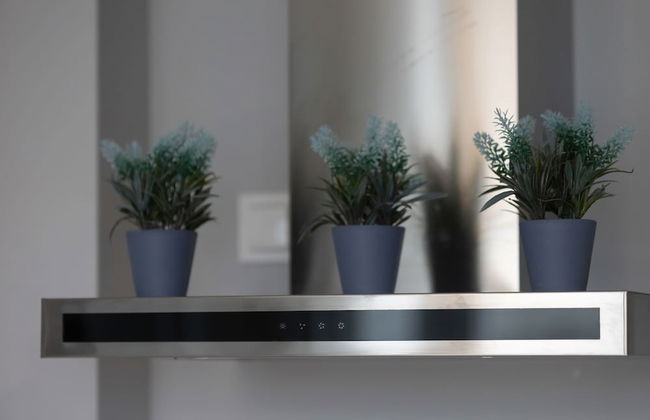 Unique Bright Apartment by Renters - Photo 12