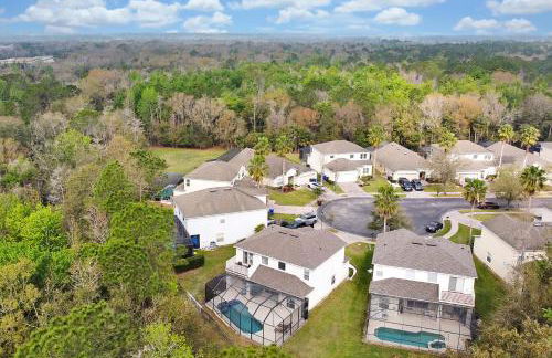 Stunning 5 bedroom pool home in gated community minutes from Disney - Foto 63