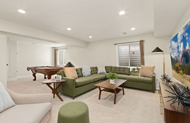 Contemporary Gem - Rooftop Deck & Private Hot Tub! - Foto 12