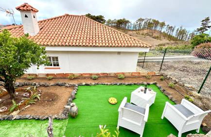 Casa Rural Margarita, relax, vistas, jardín - Foto 4