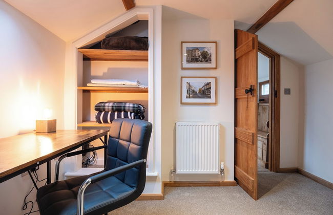 Coach House - Lovely Home in Cheltenham - Photo 6