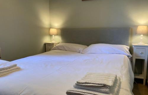 Los Cedros, gran chalet con piscina y apartamento en Navacerrada - Foto 12