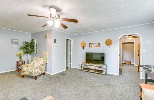 1 Mi to Sands Beach Walkable Island Home with Yard! - Photo 13