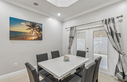 3br,3ba home near Downtown and Airport, Walk to the Stadium - Foto 7