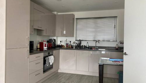 Entire Riverside Apartment with Balcony - Foto 4