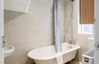 Cosy Flat,Great Location&Parking - Foto 13