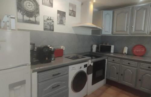 Maison charmante à Maillane avec piscine privée - Foto 18