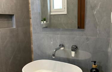 Shades of Olive - Photo 6