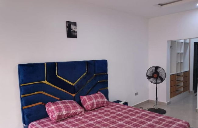 Shimawa-apartment-sleeps2-parking-24/7security - Foto 5