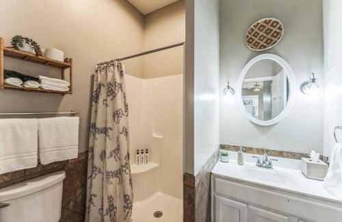 Old School Charm | Sleeps 6 - Foto 50