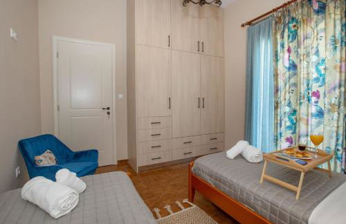 Ruby's summer house with spacious garden and free parking - Foto 32