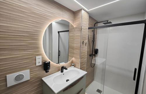 ELEGANCIA Y MODERNIDAD EN PLENO CENTRO - Foto 78