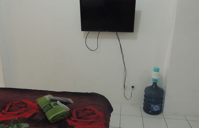 Reva Room on Gunung Putri Square Apartment - Photo 10