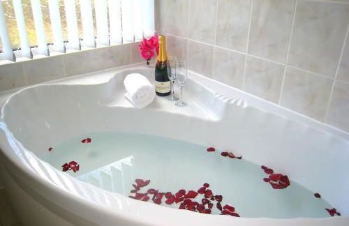 Arden Hill Farmhouse - Hot Tub, Snooker Table, Sleeps 16 - Foto 22