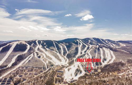 Sunday River Ski In Ski Out Mountain View Condo with Hot Tub Pool and Sauna! - Foto 18