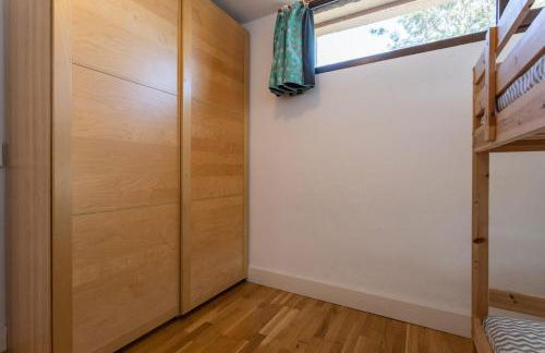 Apartamento en primera línea de playa con piscina - Photo 15