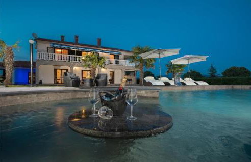 Gorgeous Home In Sumber With Sauna - Foto 18