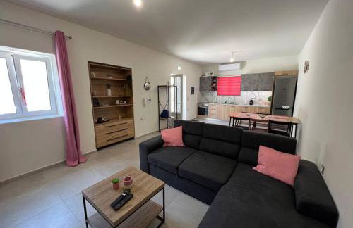 Modern Stylist House for Friends - Foto 1