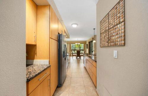 Kaanapali Alii 411 · ALII 411 Ground Floor 2BD at OceanFront Res - Photo 18