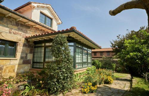 Casa Parbayón Encanto entre Jardines y Luz Natural - Foto 1