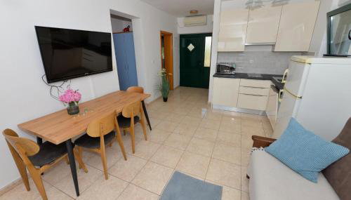 Eight-Bedroom Holiday Home In Pasman - Foto 5