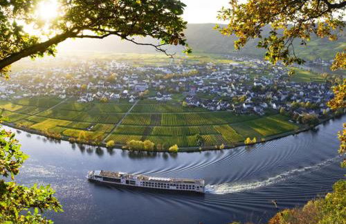 Ferienhaus Weitblick, Piesport, Traumblick von 2 Balkonen auf die Moselschleife - Foto 18
