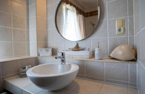 Eco Stone Villa with Private Pool and Jacuzzi - Photo 43