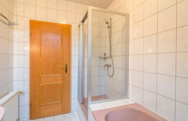 Eschfeld Sauna Apartment - Foto 10