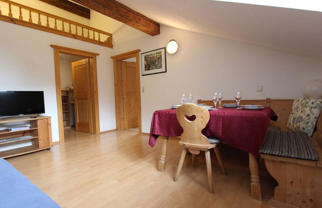 Rustic Holiday Home near Ski Area in Hopfgarten im Brixental - Foto 14