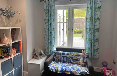 Beautiful town house in the heart of Knutsford - Photo 37