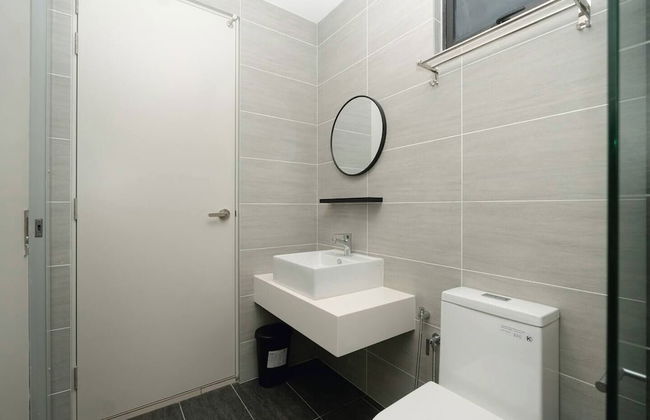 Cozy Skyline Retreat Trion KL - Level 63 - Foto 19