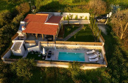 Elia Paradise Villa with private Pool - Foto 13