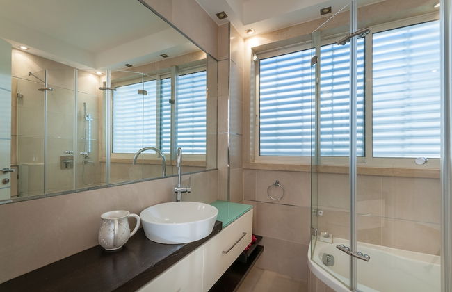 Luxurious Villa with great location - Foto 17