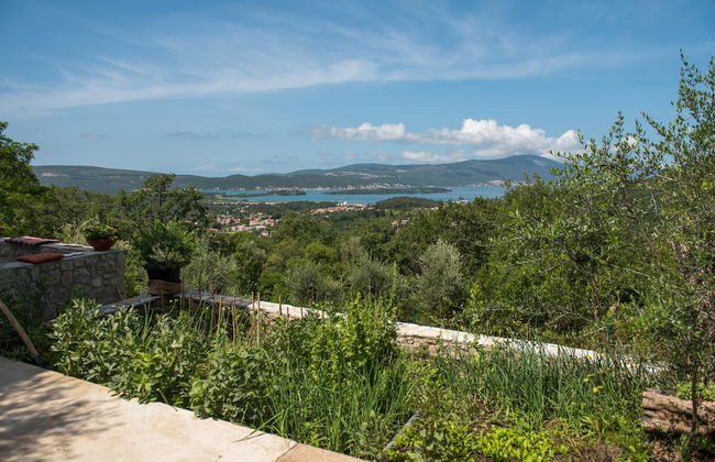 Sunset Holiday Home - Photo 17