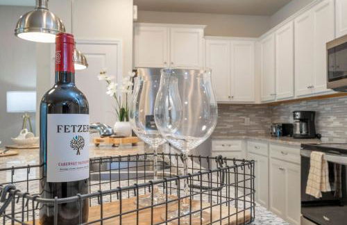 Brand New! Windsor Island 5BR Cozy Home Wpool/spa - Foto 55