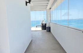 The Penthouse Panorama Exclusive Seafront Estate - Photo 45