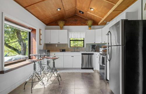 Twisted Tree with Arkansas River Views and Hot Tub - Foto 33