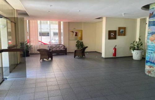 Recém Reformado com dois dormitório com ar condicionado - Foto 40