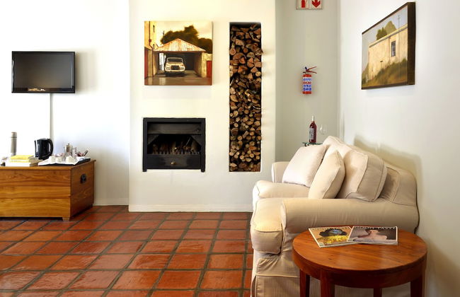 Holden Manz Country House - Photo 4