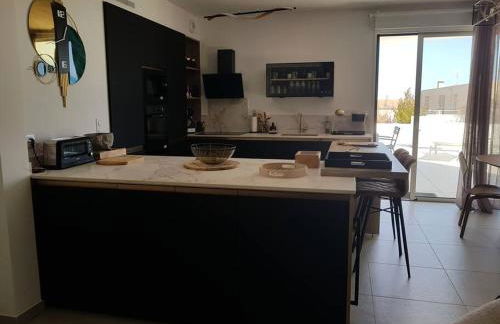 Spendide appartement tout confort, Résidence Archipel T4 en bord de plage, avec grande terrasse aménagée,spa et parking privé - Foto 22