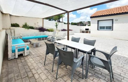 Amazing Home In Turís - Photo 14