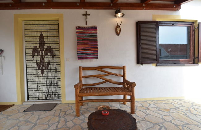 This Pleasant Holiday Home is an Ideal Starting Point to Explore Dalmatia - Foto 20