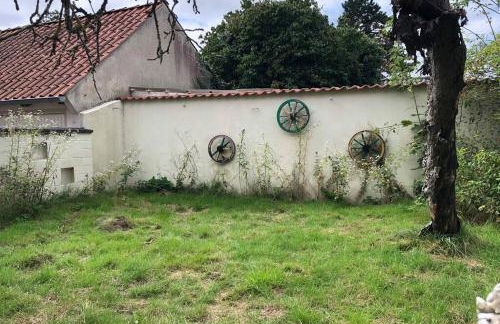 Ahmed Al-Hamadani - Photo 32