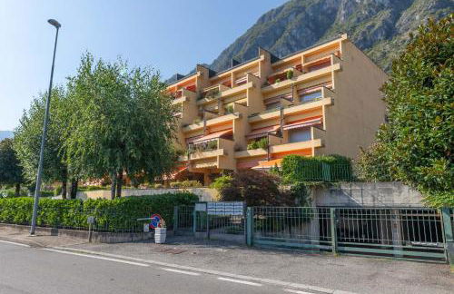 LakeStudio with Private Beach - Photo 25