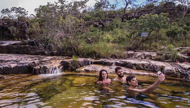 Un selfie vicino alla cascata Rei dos Dragões